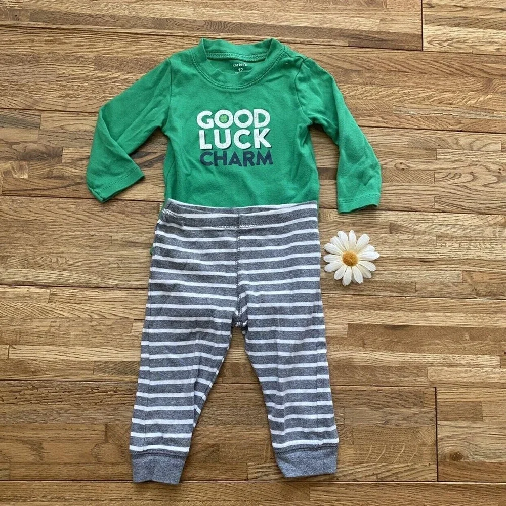 Carter's 2 Piece St.‎ Patrick's Day Outfit Size 12 Mo